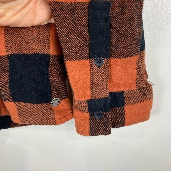 Roxy The Boyfriend Full Button Up Down Plaid Flannel Shirt Jacket Size Medium - Picture 3 of 8